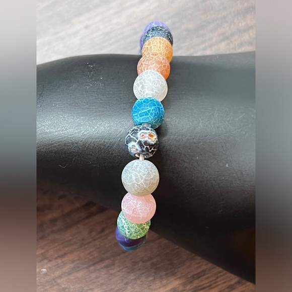 Bracelet - stretch - dyed agate - 1 of 2 - Picture 1 of 5